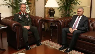 Başbakan Yıldırım, ''Karargah rahatsız'' haberi sonrası Akar'la görüştü