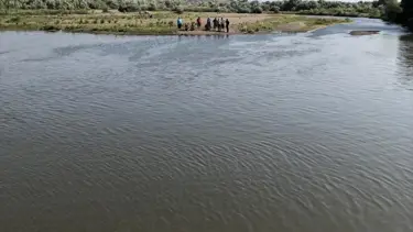 Balıkesir'de çocuklarını boğulmaktan kurtaran baba hayatını kaybetti