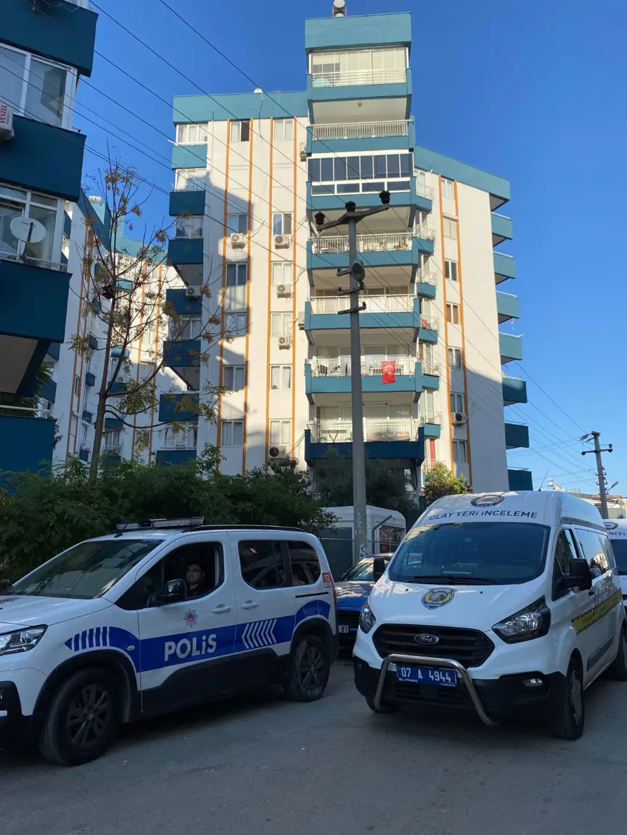 İranlı 3 kardeşin ölümünde dram: Cesetler çürümüş, borsada para kaybetmişler 