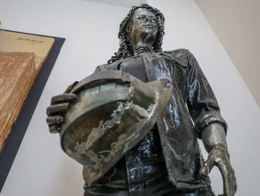 Elazığ ve Malatya arasındaki Kömürhan Köprüsü'nün inşaat atıkları sanat eserine dönüştü 1