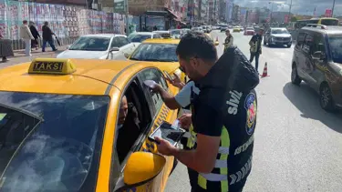 Kadıköy'de kurallara uymayan taksicilere ceza