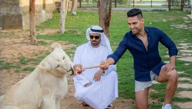 Galatasaraylı futbolcular Birleşik Arap Emirlikleri'nde tatilde