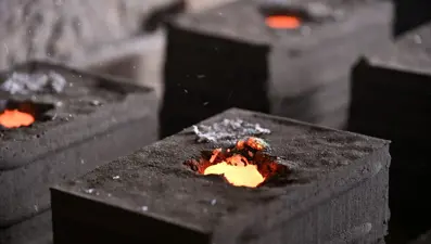 Türkiye'de sadece 2 kişi üretiyor: Baba yadigarıydı şimdi Türkiye'nin dört bir yanına gönderiyor