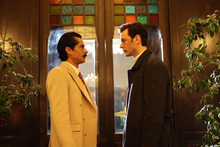 FERHAT, AŞKINDAN VAZGEÇMİYOR 4