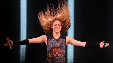 Shakira 145 şarkısının haklarını sattı