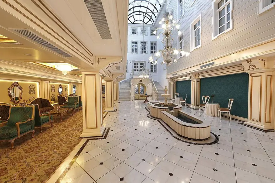 Geçmişin büyüsü: İstanbul'un tarihi otelleri 11