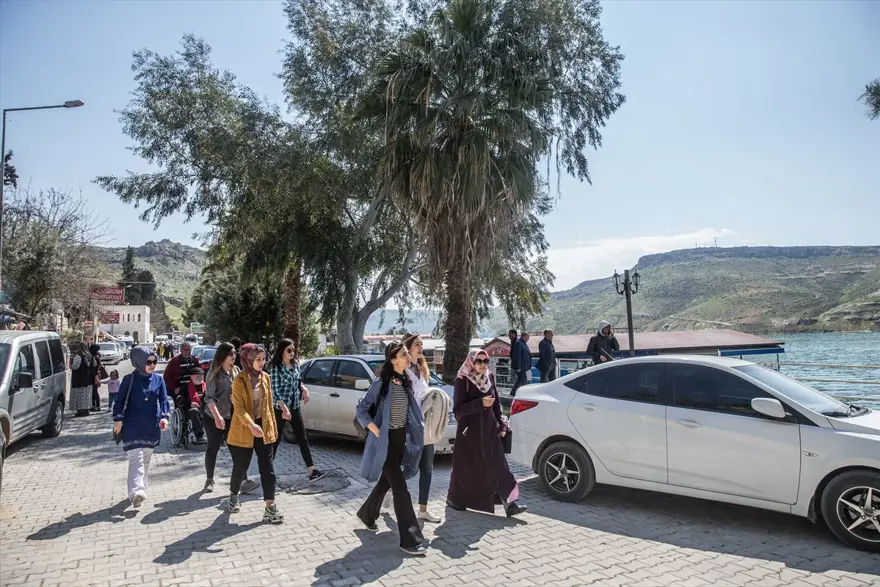 halfeti, rumkale, birecik baraj gölü, savaşan köyü, halfeti tekne turu, şanlıurfa gezilecek yerler 15