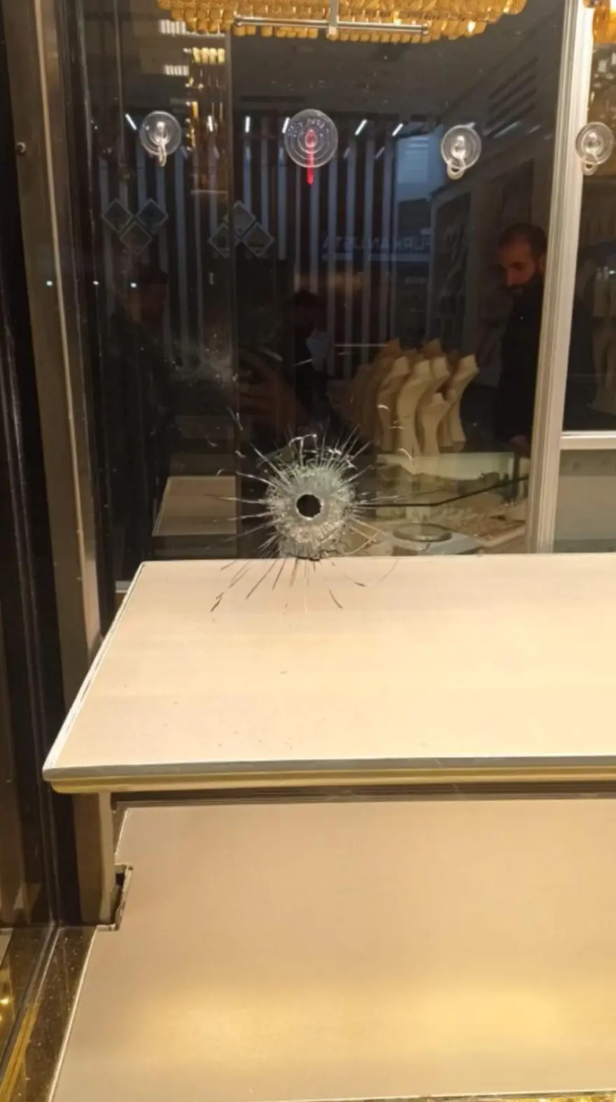 Hakkari'de başlayan husumet, İstanbul'a taşındı: Yolda gördü kurşun yağdırdı 3