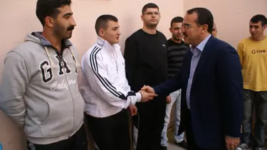 Bakan'dan mahkumlara tespih