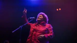 Selda Bağcan ve Şebnem Ferah hayranlarıyla buluştu