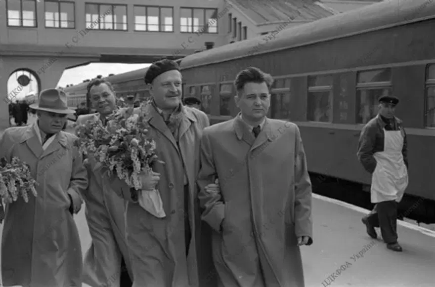 Ölümünün 59. yılında fotoğraflarla Nazım Hikmet 3 Ölümünün 59. yılında fotoğraflarla Nazım Hikmet 3