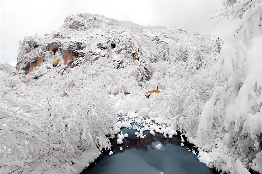 Kastamonu'da bir doğa harikası Horma Kanyonu! Kar altında doyumsuz manzaralar sunuyor 7 Kastamonu'da bir doğa harikası Horma Kanyonu! Kar altında doyumsuz manzaralar sunuyor 7