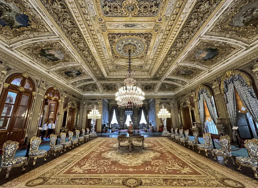 Dolmabahçe Sarayı'nın kullanıma açılışının 167'nci yılı 1