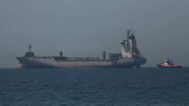 Çanakkale Boğazı'nda arızalandı: Güvenli bölgeye demirletildi