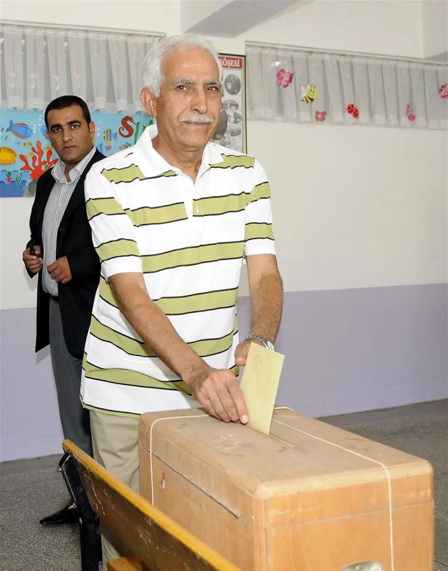 Türkiye sandık başındaydı 78
