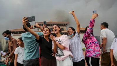 DJ'den devrimciye: Nepal'de Z kuşağının hükümeti nasıl kuruldu?