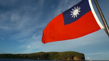 Tayvan Boğazı'nda Alman gemileri krizi: Çin'den sert tepki