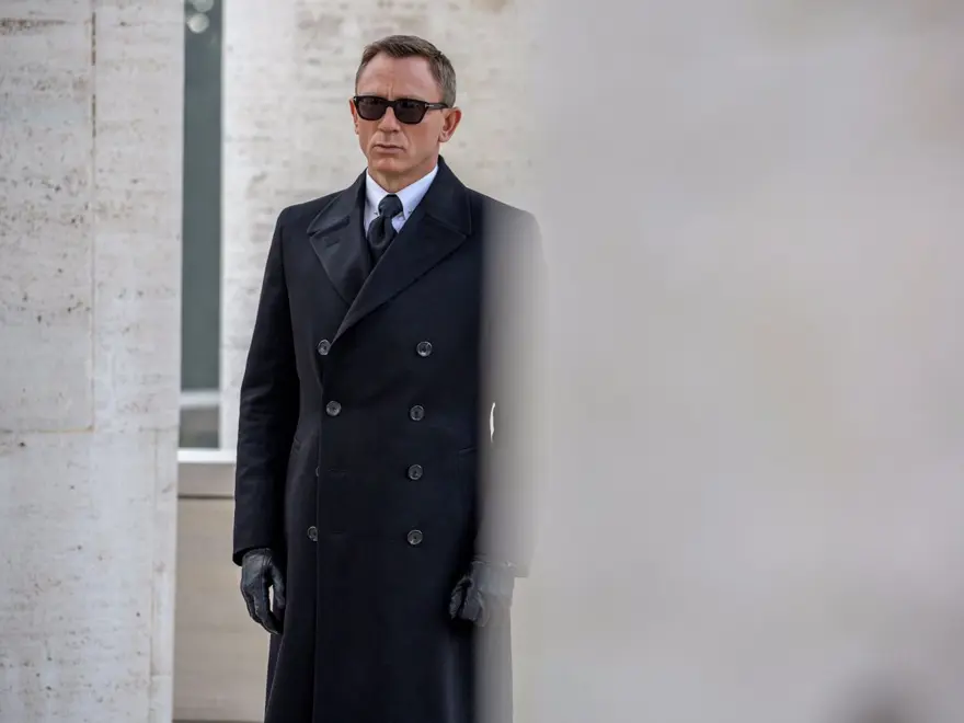 James Bond'a benzemek bir servete mal oluyor 4 James Bond'a benzemek bir servete mal oluyor 4