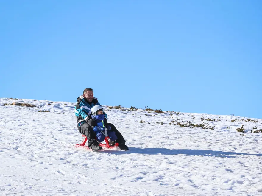 Uludağ'daki esnaf yarıyıl tatilinden umutlu 5