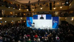 Avrupa'ya "ordu kurma" çağrısı: Zelenski Kuzey Kore'yi örnek verdi, Putin'i NATO üyesi yaptı!