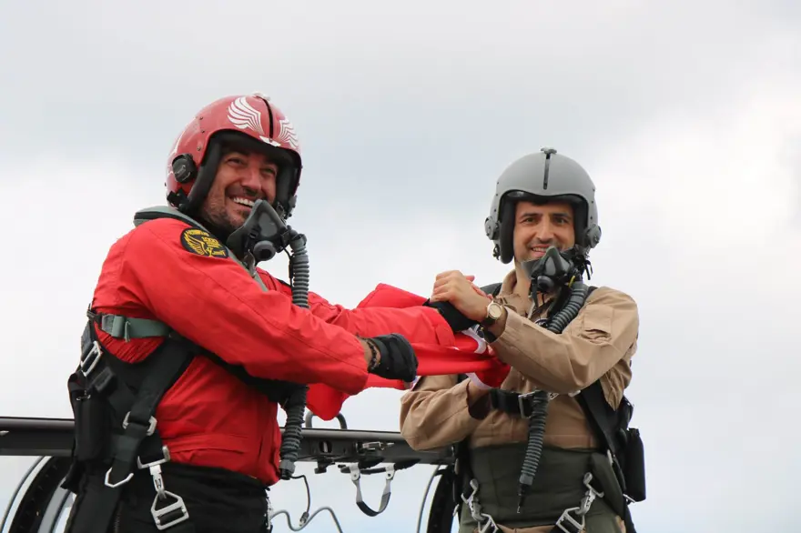 Akıncı ile Hürkuş kol uçuşu yaptı 3