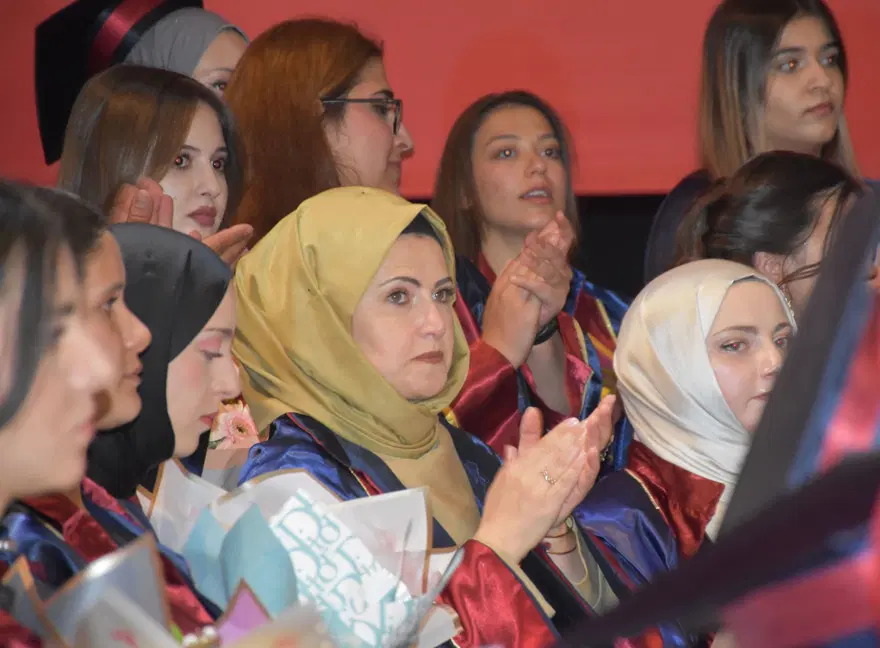 İki kanseri yendi: 49 yaşında üniversite birincisi oldu 2 İki kanseri yendi: 49 yaşında üniversite birincisi oldu 2