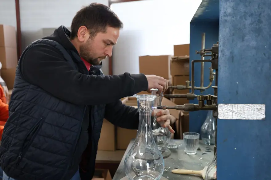 Eşinin 1 adet bileziğini bozdurup fabrika sahibi oldu: Şimdi 750 personeli var 3