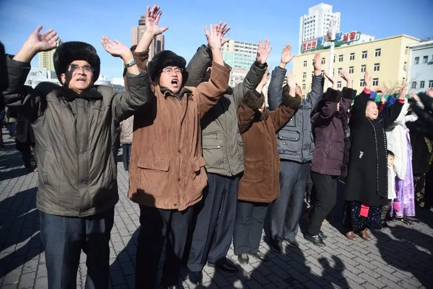 Balistik füze denemesinde Kuzey Kore lideri Kim böyle sevindi 8