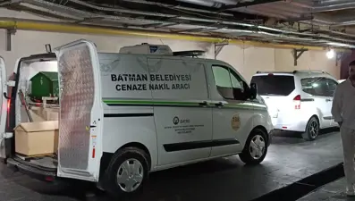 Batman'da damdan düşen kişi yaşamını yitirdi