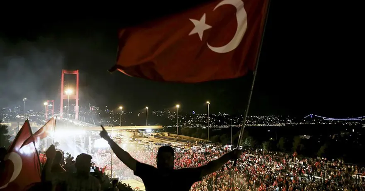 FETÖ'nün darbe girişiminin 10'uncu yılı: 15 Temmuz gecesi saat saat neler yaşandı?