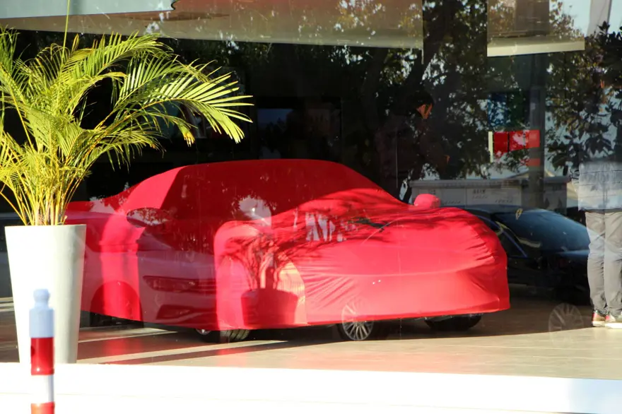 Beşiktaş'ta oto galeriye silahlı saldırı 4