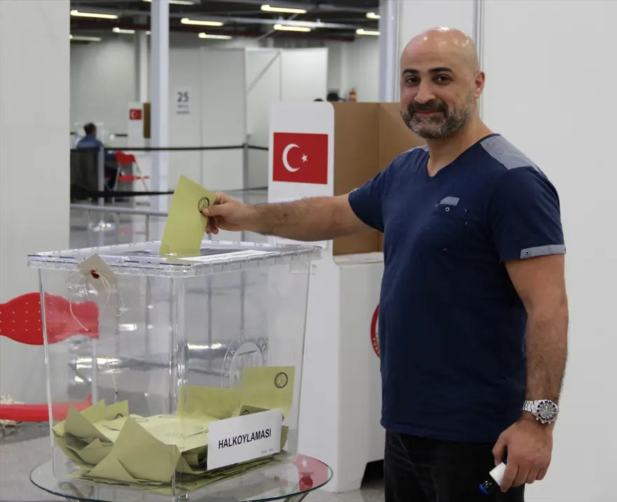 Yurt dışında oy verme işlemi sona erdi 20