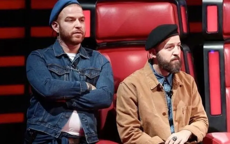 Athena grubunun gitaristi Hakan Özoğuz lenfomaya yakalandı 