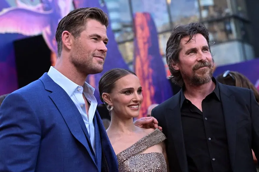 Natalie Portman ve Chris Hemsworhth Thor: Love and Thunder Los Angeles prömiyerine katıldı 