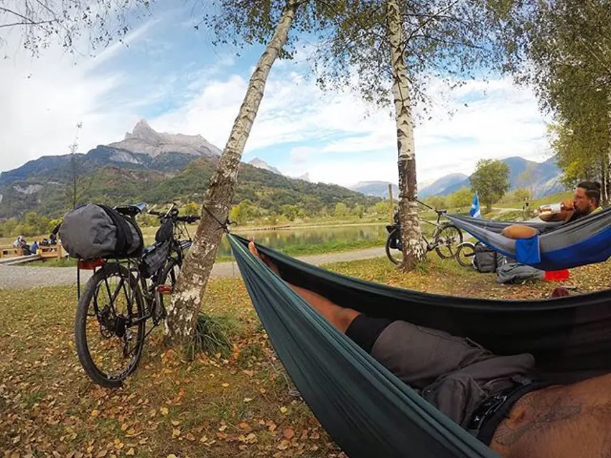 Yolda bulduğu kediyle dünya turu yaptı 23