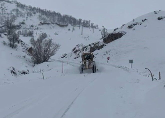 Tunceli'de 82 köy yolunu ulaşıma kapandı