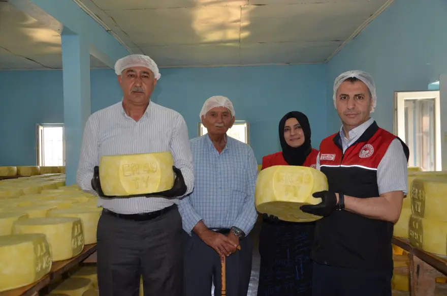 Girişimci 5 kardeş tesis kurdu şimdi ülkenin dört bir yanına pazarlanıyor 1