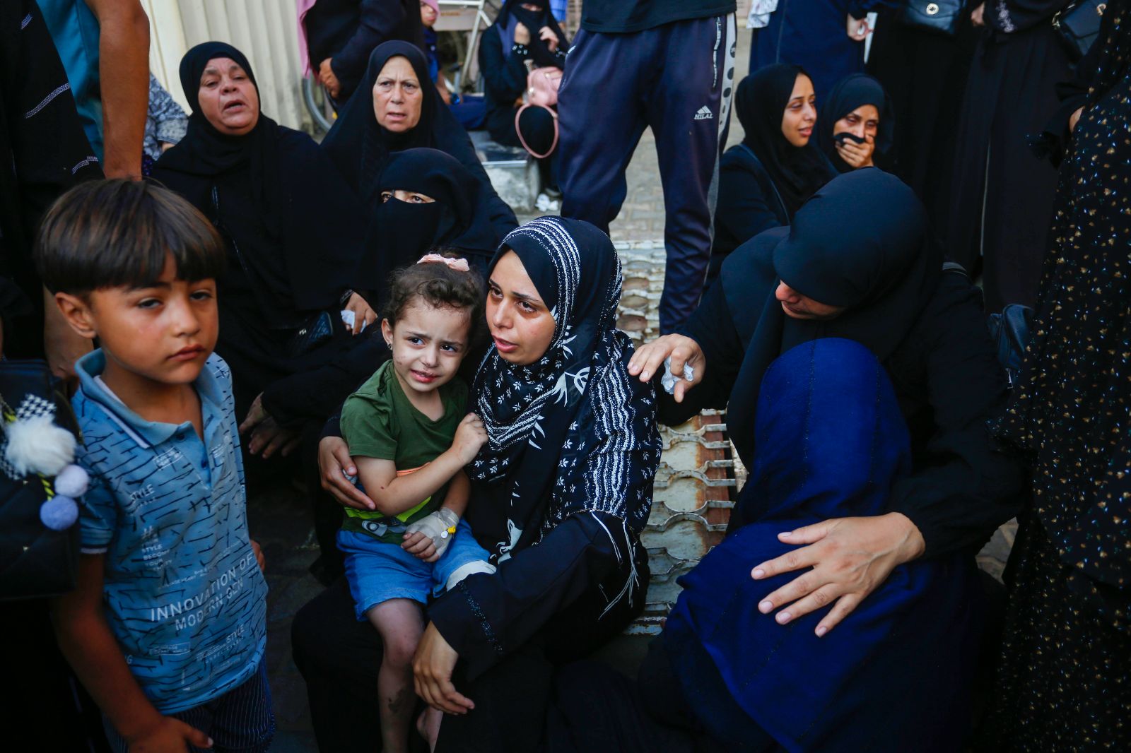 Gazze'de son durum: Can kaybı 37 bin 877'ye yükseldi