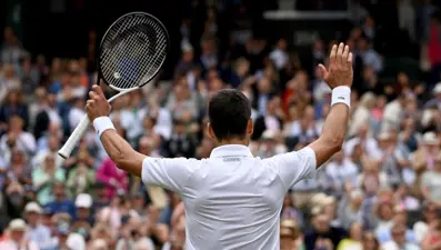 Djokovic ile Jabeur, Wimbledon'da çeyrek finale yükseldi