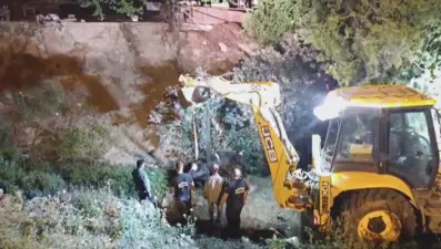 Hatay'da inek için kurtarma operasyonu