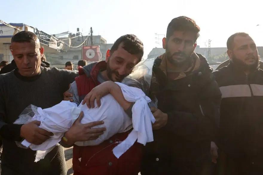 SAATTE BİR ÇOCUK ÖLÜYOR 4 SAATTE BİR ÇOCUK ÖLÜYOR 4