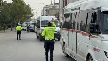 Trafikte korna çalarken dikkat! Polis 19 sürücüye para cezası kesildi