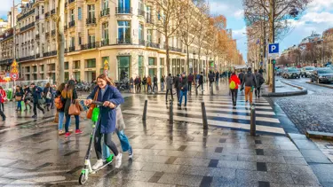 Fransızlar elektrikli scooter'lar hakkında kararını verdi