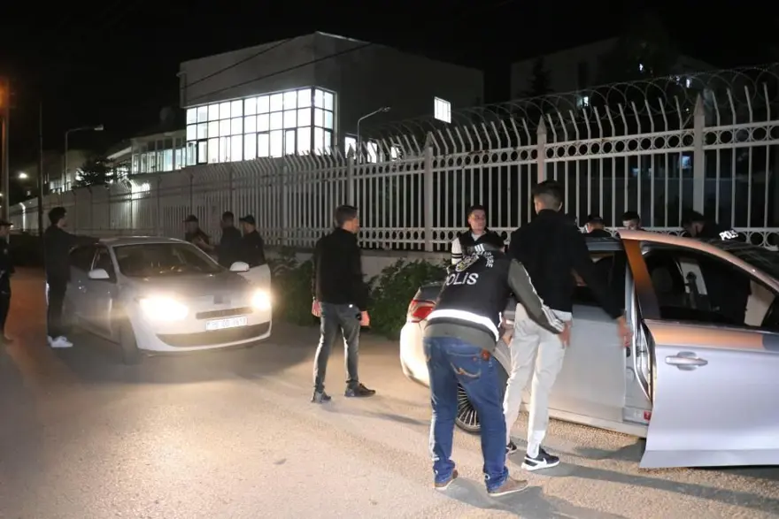 Sakarya'da üniversite çevresinde asayiş uygulaması 1