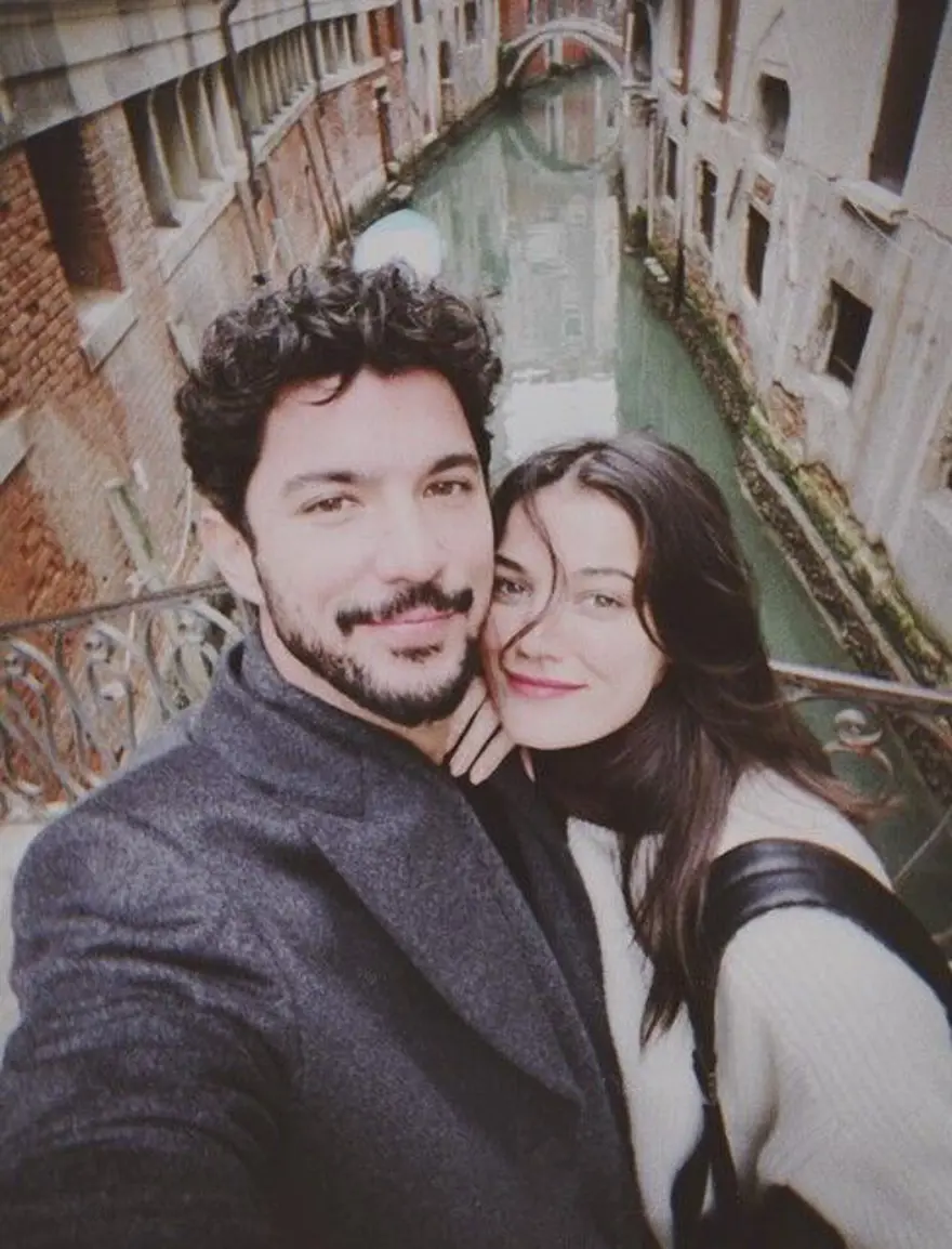 "KIPKIRMIZI OLDUM" 4