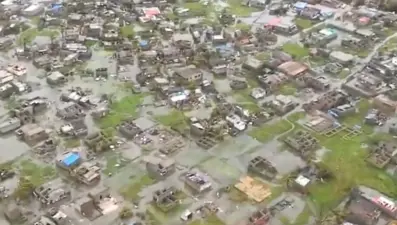 Tropik fırtına Mozambik'i vurdu: Yüzlerce ölü