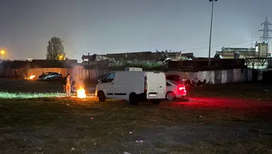 İstanbul'da deprem endişesi: Bazı vatandaşlar bu geceyi de dışarıda geçirdi