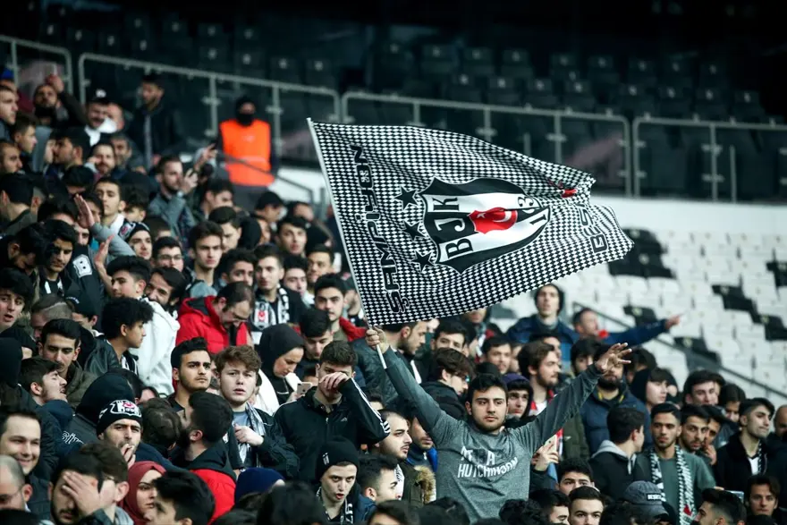 Vodafone Park'ta Sergen Yalçın izdihamı 7 Vodafone Park'ta Sergen Yalçın izdihamı 7