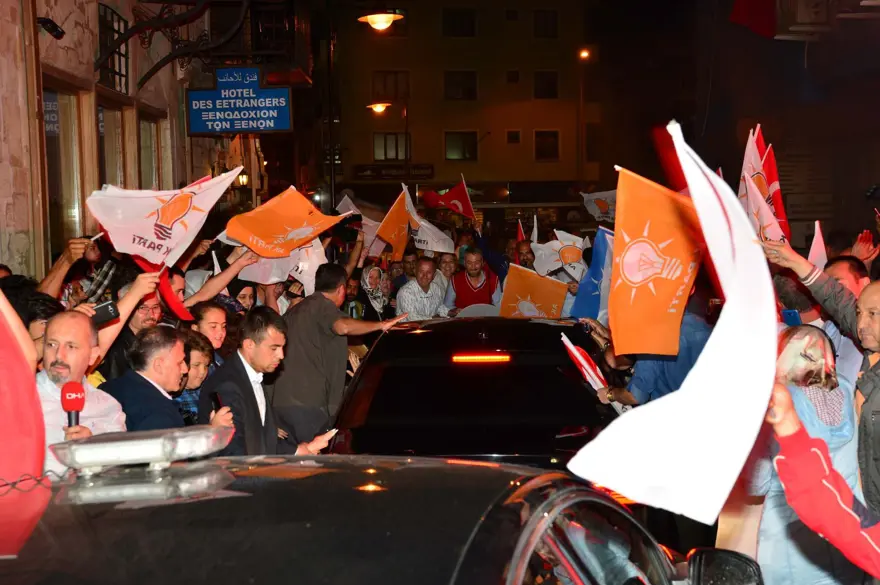 Türkiye genelinde seçim kutlamaları 22