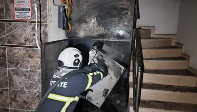 Elektrik panosundan çıkan yangın korkuttu